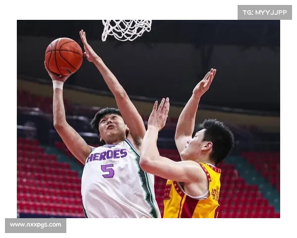 山东男篮逆袭江苏19分的关键时刻与背后战术解析